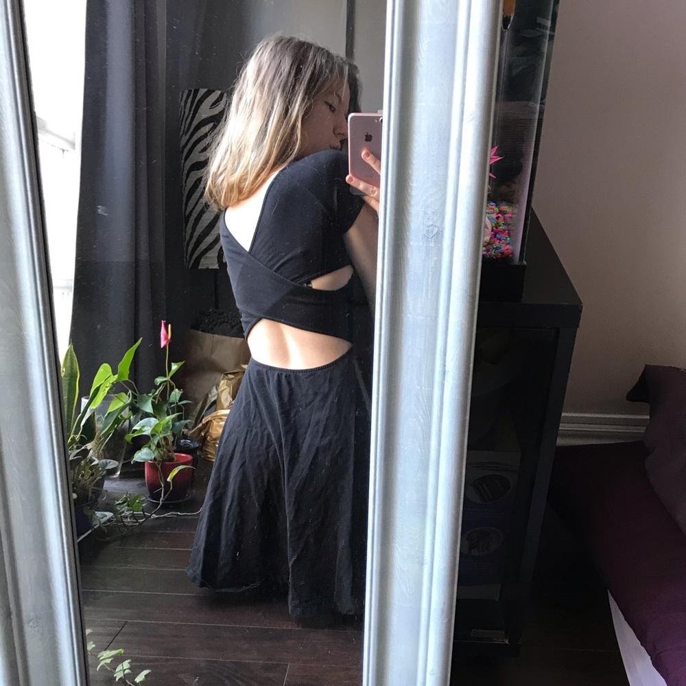 Slit back little black dress - Picture 1 of 7